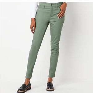 Skinny Green Pants
